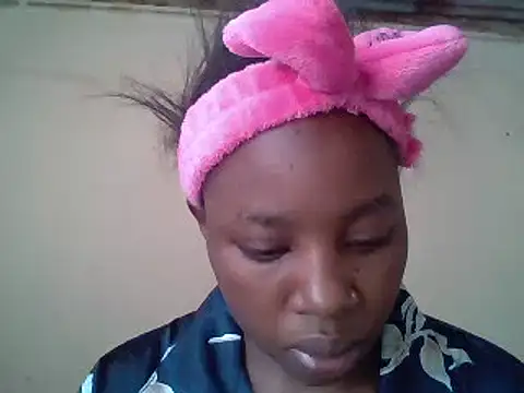 Queen loveer online show from 02.14.25