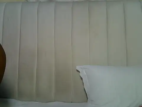 Queen loveer online show from 10.03.25