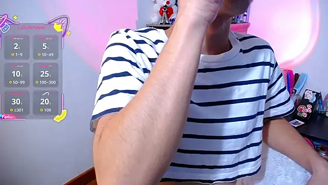 OwenBluee online show from 11.12.25