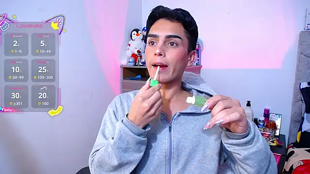 OwenBluee online show from 11.25.25