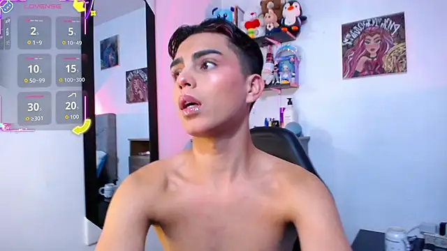 OwenBluee online show from 02.02.26