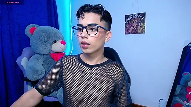 OwenBluee online show from 05.22.26
