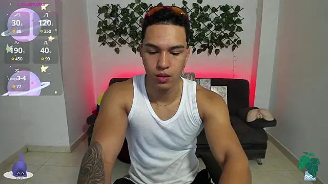 Snapshot of Taylor_John chatting on 01.09.25 Taylor John online show from 01.09.25