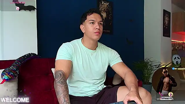 Taylor John online show from 10.30.25