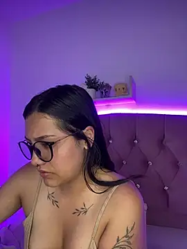 angellique 22 online show from 01.11.25