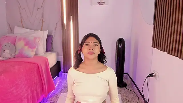 mia six66 online show from 10.12.25