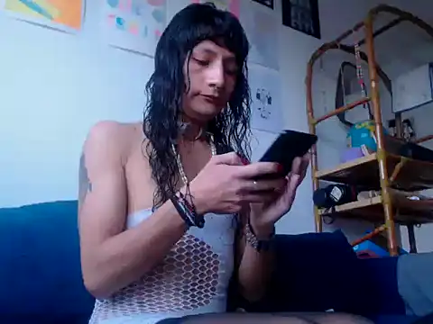 Zafiro subversiva online show from 01.20.25