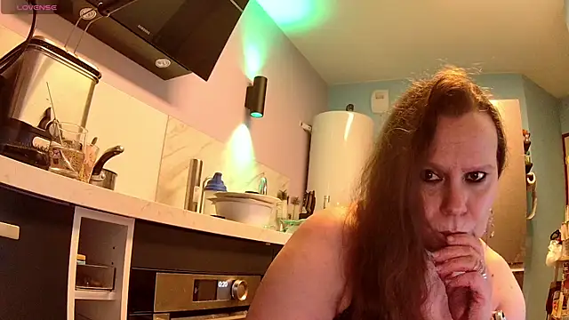 Endrocleia online show from 11.16.25