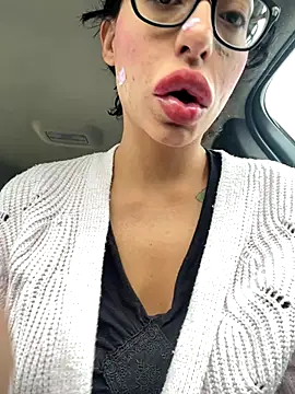 myloveforyouu online show from 11.01.25