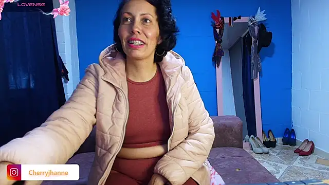 Snapshot of Jhanne_cherry chatting on 03.08.25 Jhanne cherry online show from 03.08.25