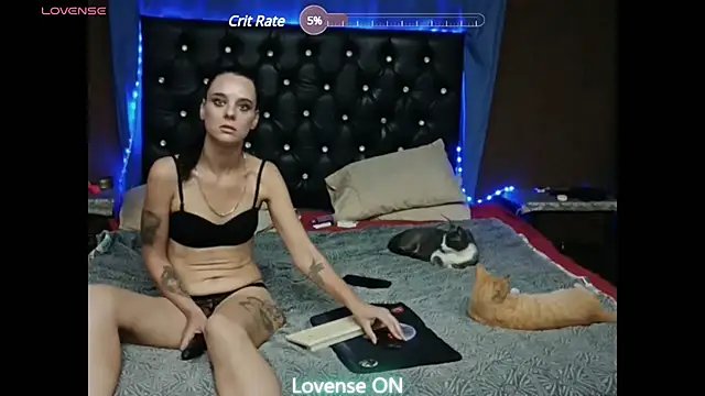 WetnWildRoxy online show from 01.10.25
