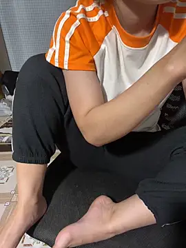 Girllikesexx2 online show from 12.17.25