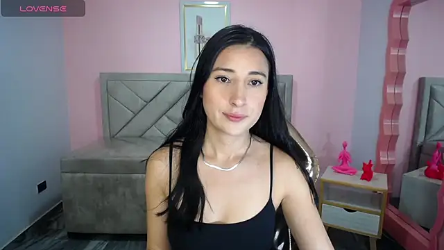 lizzyluk ch online show from 11.21.25