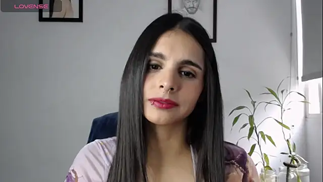 Snapshot of alma_violeta chatting on 01.19.25 alma violeta online show from 01.19.25