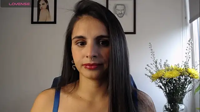 Snapshot of alma_violeta chatting on 01.24.25 alma violeta online show from 01.24.25