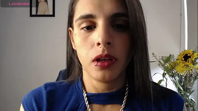 Snapshot of alma_violeta chatting on 02.01.25 alma violeta online show from 02.01.25