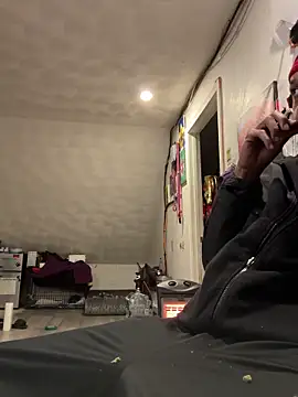 Snapshot of rayyymack chatting on 12.25.24 rayyymack online show from 12.25.24