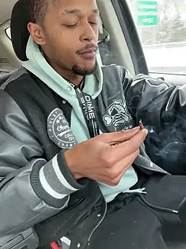 Snapshot of rayyymack chatting on 01.21.25 rayyymack online show from 01.21.25