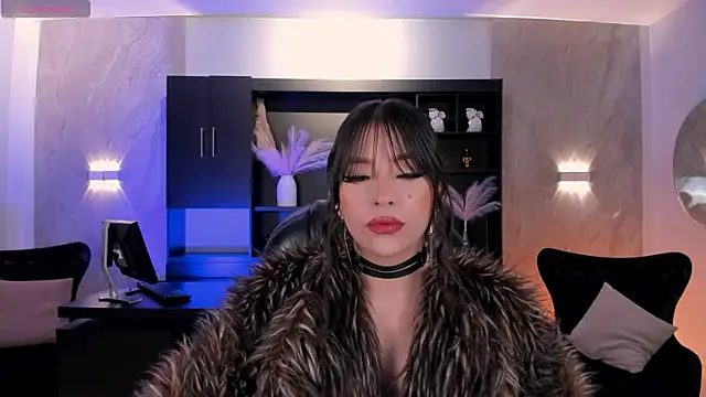 ValeriaRiveraX online show from 11.21.25