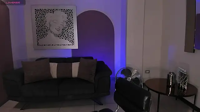 MariaHerrera  online show from 10.21.25