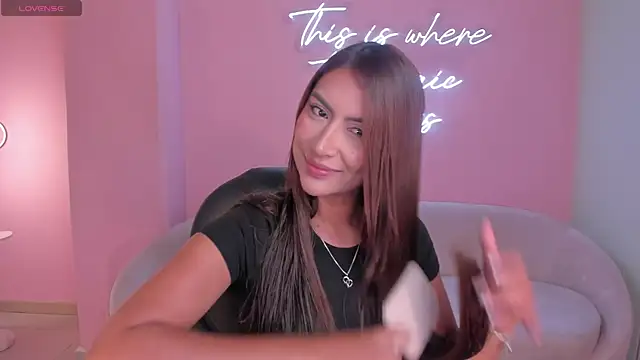 ArianaDumont online show from 07.02.26