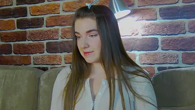 Sofia Hugs online show from 02.09.26