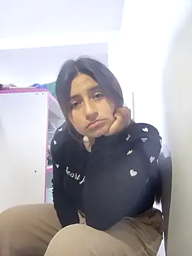 Snapshot of Xvid23AZ1 chatting on 10.24.25 Xvid23AZ1 online show from 10.24.25