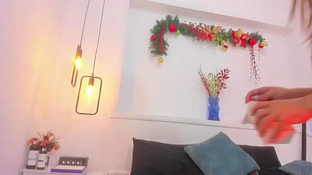 penelope handaos online show from 12.12.24