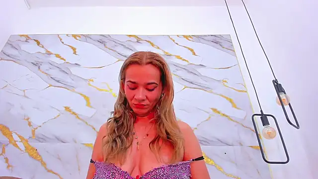 penelope handaos online show from 02.28.25