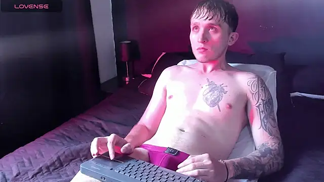 Dylanwhite23  online show from 12.15.25