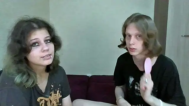 Snapshot of Crystal_Love_Porn chatting on 09.19.25 Crystal Love Porn online show from 09.19.25