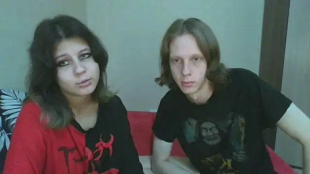 Snapshot of Crystal_Love_Porn chatting on 10.08.25 Crystal Love Porn online show from 10.08.25