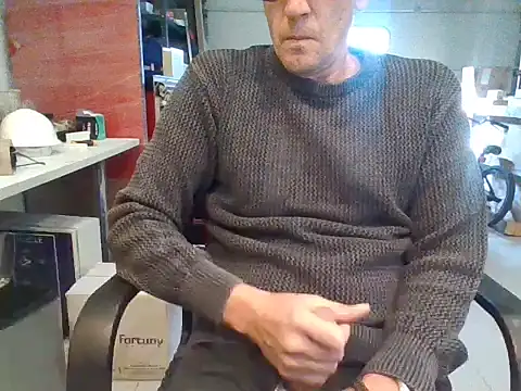 Snapshot of Raimundo1971 chatting on 03.25.26 Raimundo1971 online show from 03.25.26