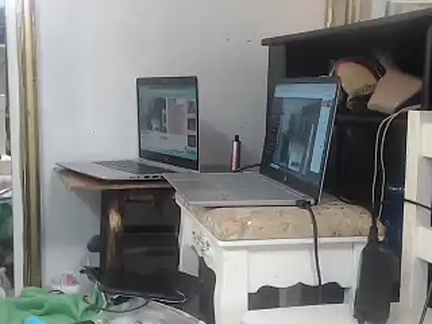 Snapshot of Jennytop chatting on 02.09.25 Jennytop online show from 02.09.25