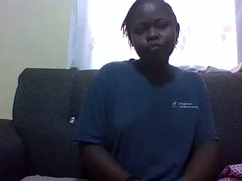 Snapshot of Sweetcecie01 chatting on 02.12.26 Sweetcecie01 online show from 02.12.26