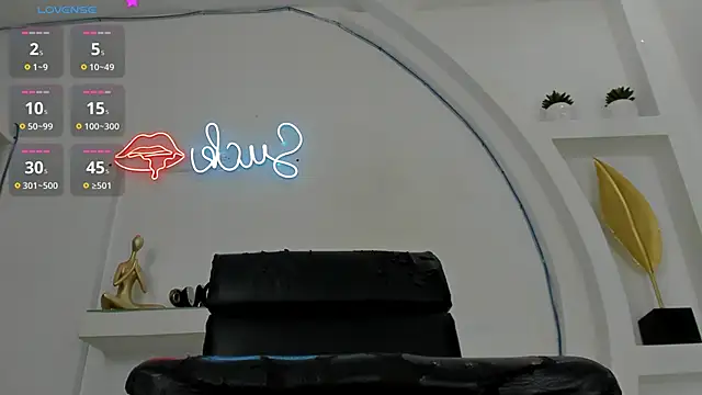 Anthonella Browm online show from 02.09.25
