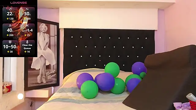 kittybonxx online show from 10.16.25