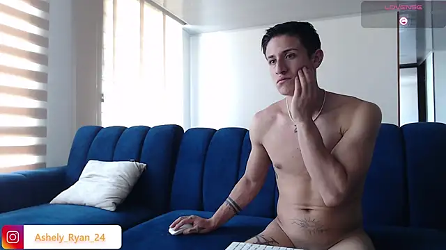 ashely ryan24 online show from 01.08.25