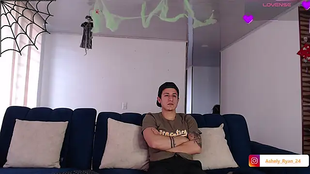 ashely ryan24 online show from 10.14.25