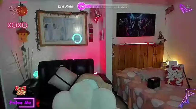 Snapshot of LauGrayJ chatting on 12.31.24 LauGrayJ online show from 12.31.24