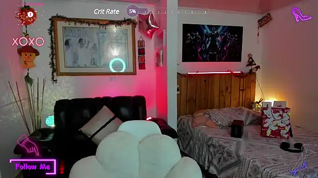 Snapshot of LauGrayJ chatting on 01.05.25 LauGrayJ online show from 01.05.25