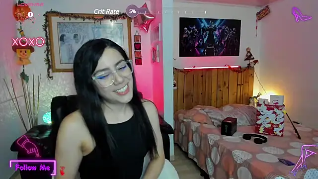 Snapshot of LauGrayJ chatting on 01.07.25 LauGrayJ online show from 01.07.25