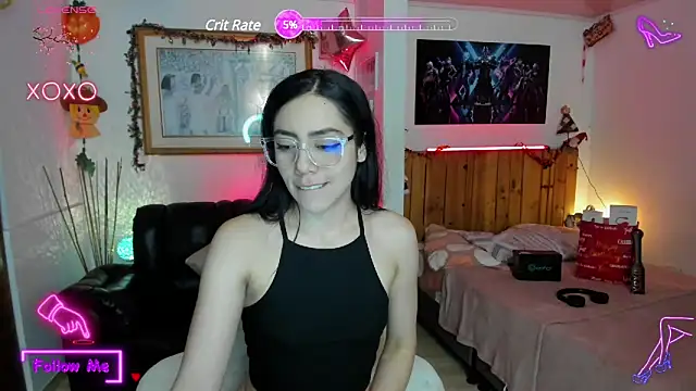 Snapshot of LauGrayJ chatting on 01.09.25 LauGrayJ online show from 01.09.25