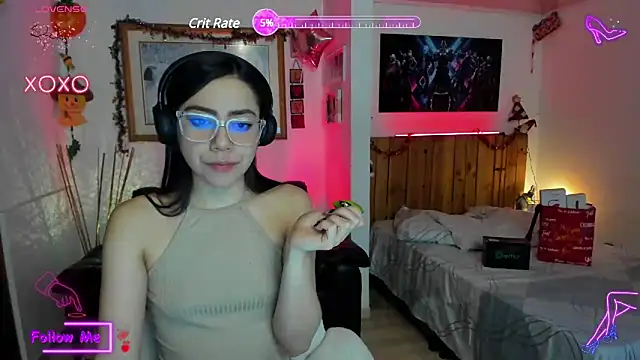 Snapshot of LauGrayJ chatting on 01.23.25 LauGrayJ online show from 01.23.25