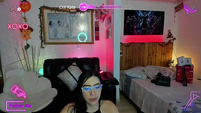 Snapshot of LauGrayJ chatting on 01.31.25 LauGrayJ online show from 01.31.25