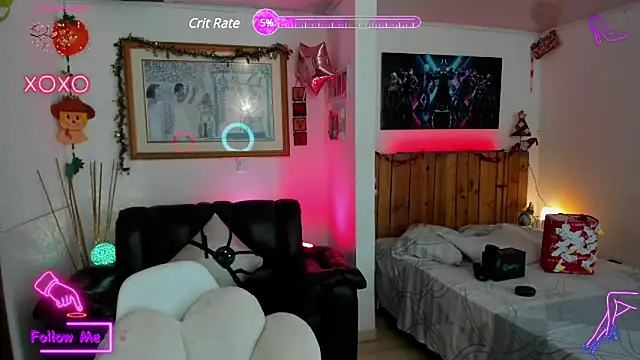 Snapshot of LauGrayJ chatting on 02.14.25 LauGrayJ online show from 02.14.25