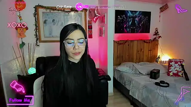 Snapshot of LauGrayJ chatting on 02.17.25 LauGrayJ online show from 02.17.25