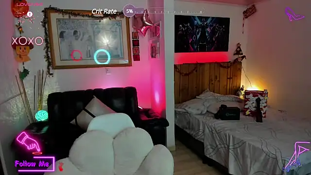 Snapshot of LauGrayJ chatting on 02.20.25 LauGrayJ online show from 02.20.25