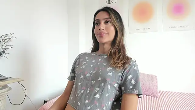 Snapshot of _cat_18 chatting on 02.18.26 cat 18 online show from 02.18.26