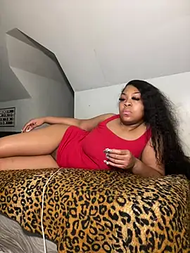 AUNYXXX online show from 01.06.25